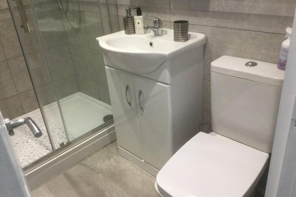 Leafy Lytham Central Lovely Ground Floor 1 Bedroom Apartment With Private Garden In Lytham Dog Friendly Lytham St Annes Ngoại thất bức ảnh
